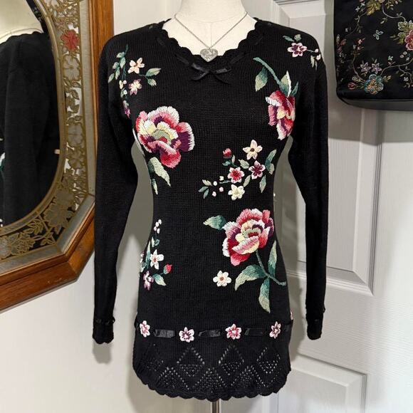 VTG 90s Capacity Black & Multicolor Floral Embroidery Dark Coquette Knit Sweater - Picture 1 of 8